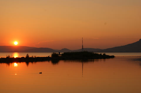 Sonnenuntergang beim Segeln